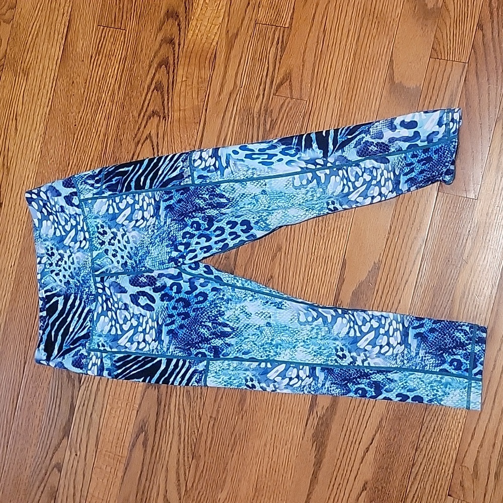 Constantly varied gear cropped leggings xs wild things